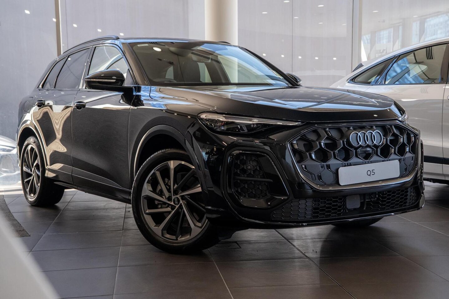 Image about Audi Q5 SUV TDI quattro 150 kW sport