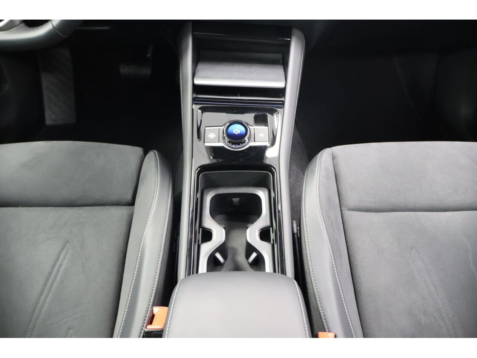 Volkswagen Tiguan – Bild 12
