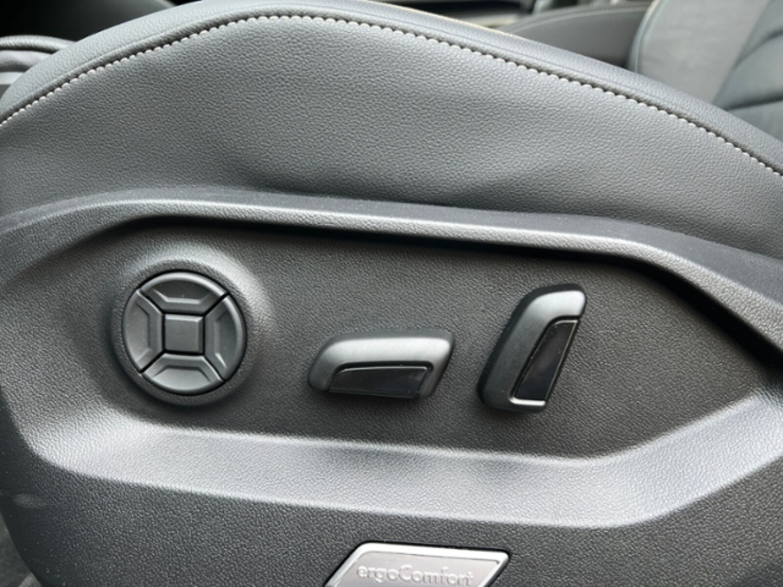 Volkswagen Touareg – Bild 23