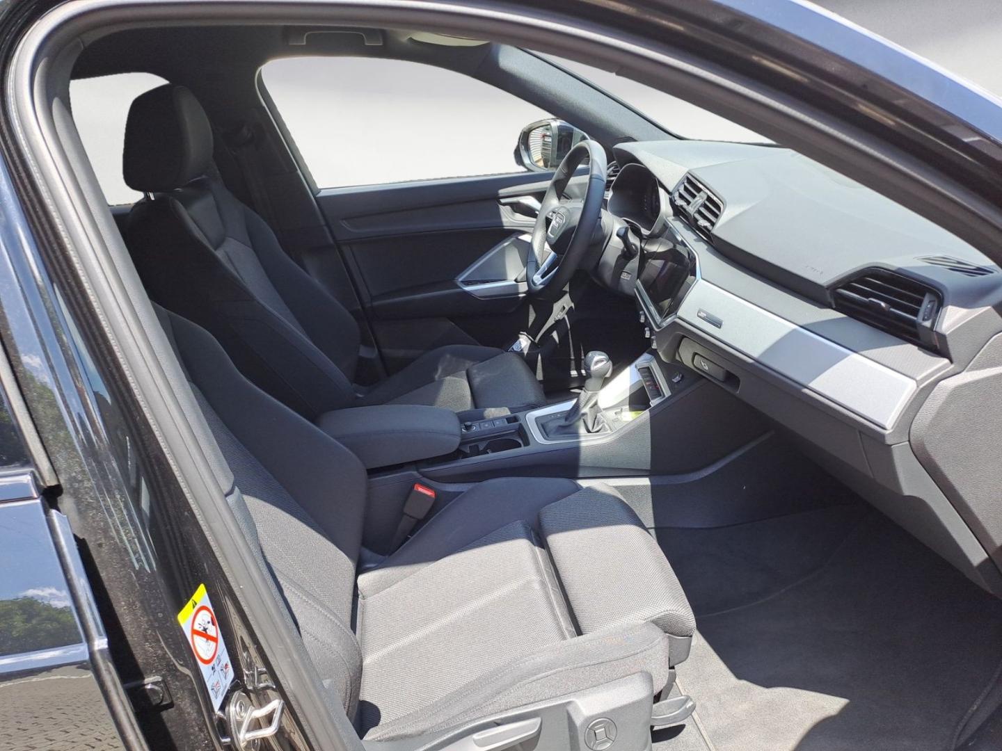 Image about Audi Q3 advanced 35 TDI S tronic