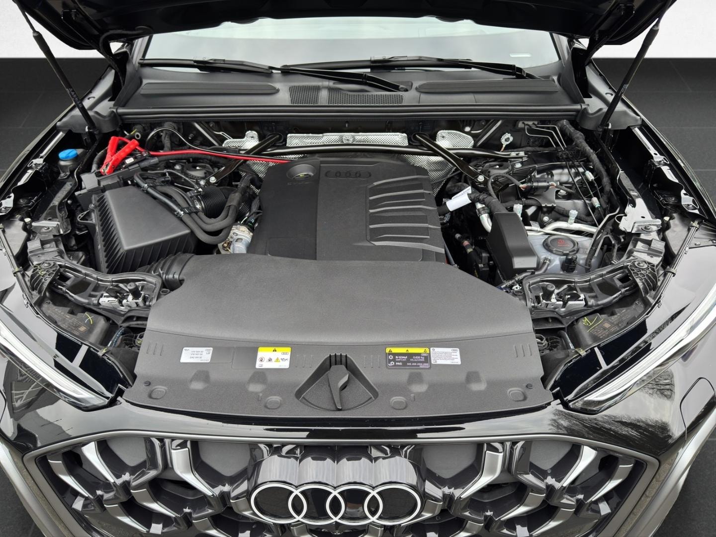 Bild über Audi Q5 SUV TDI quattro 150 kW S tronic - für weitere Informationen kontaktieren Sie den Audi Partner