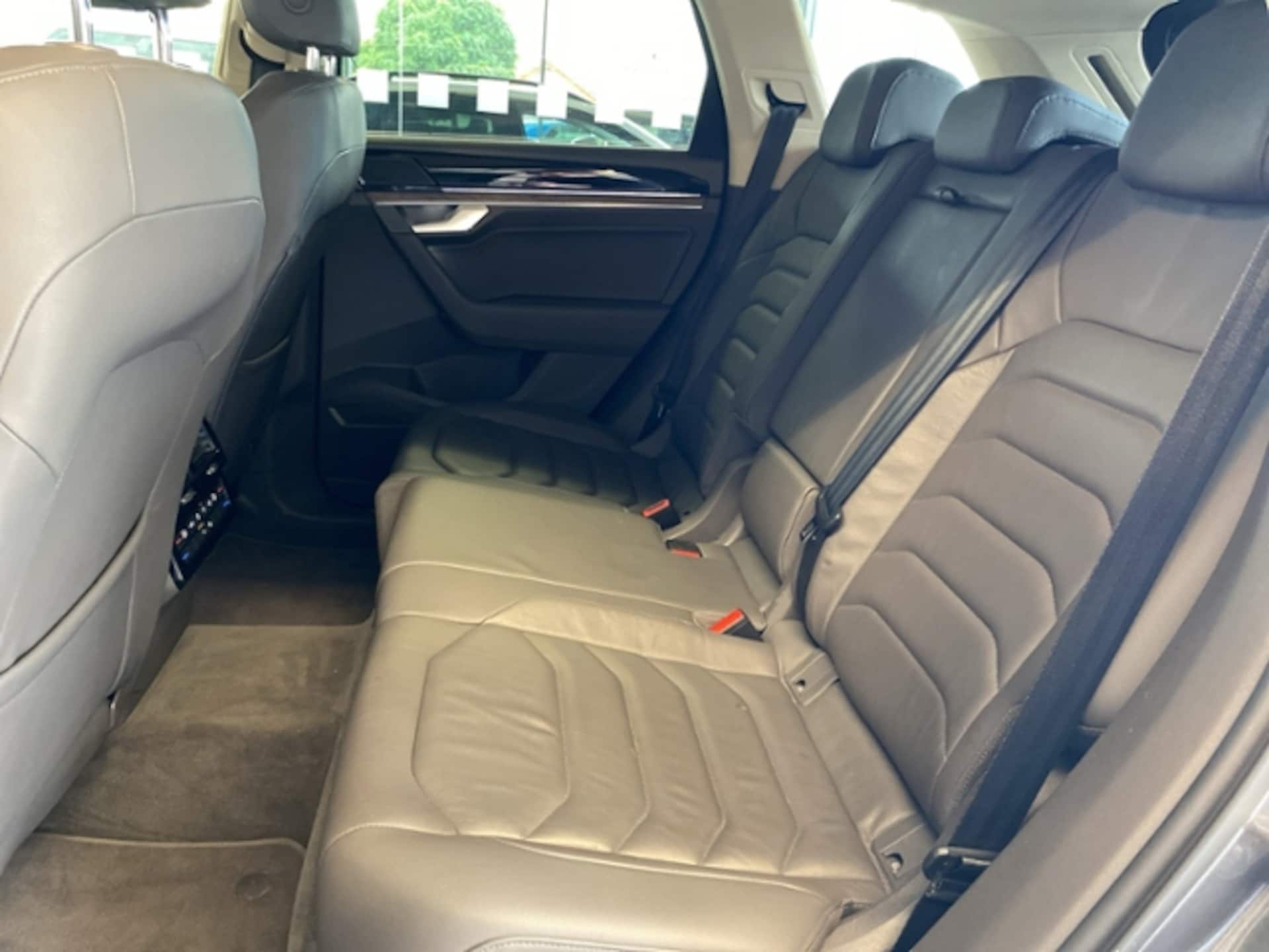 Volkswagen Touareg Basis-Modell