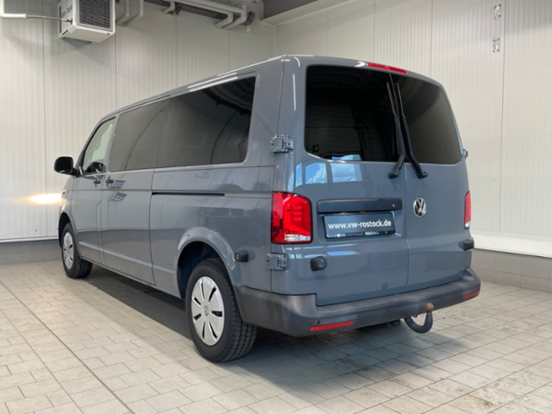 Volkswagen T6.1 Transporter Kombi langer Radstand