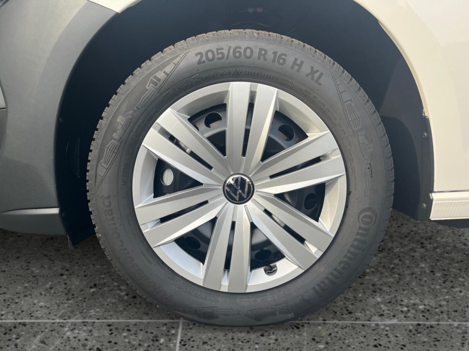 Volkswagen Caddy Cargo – Bild 12