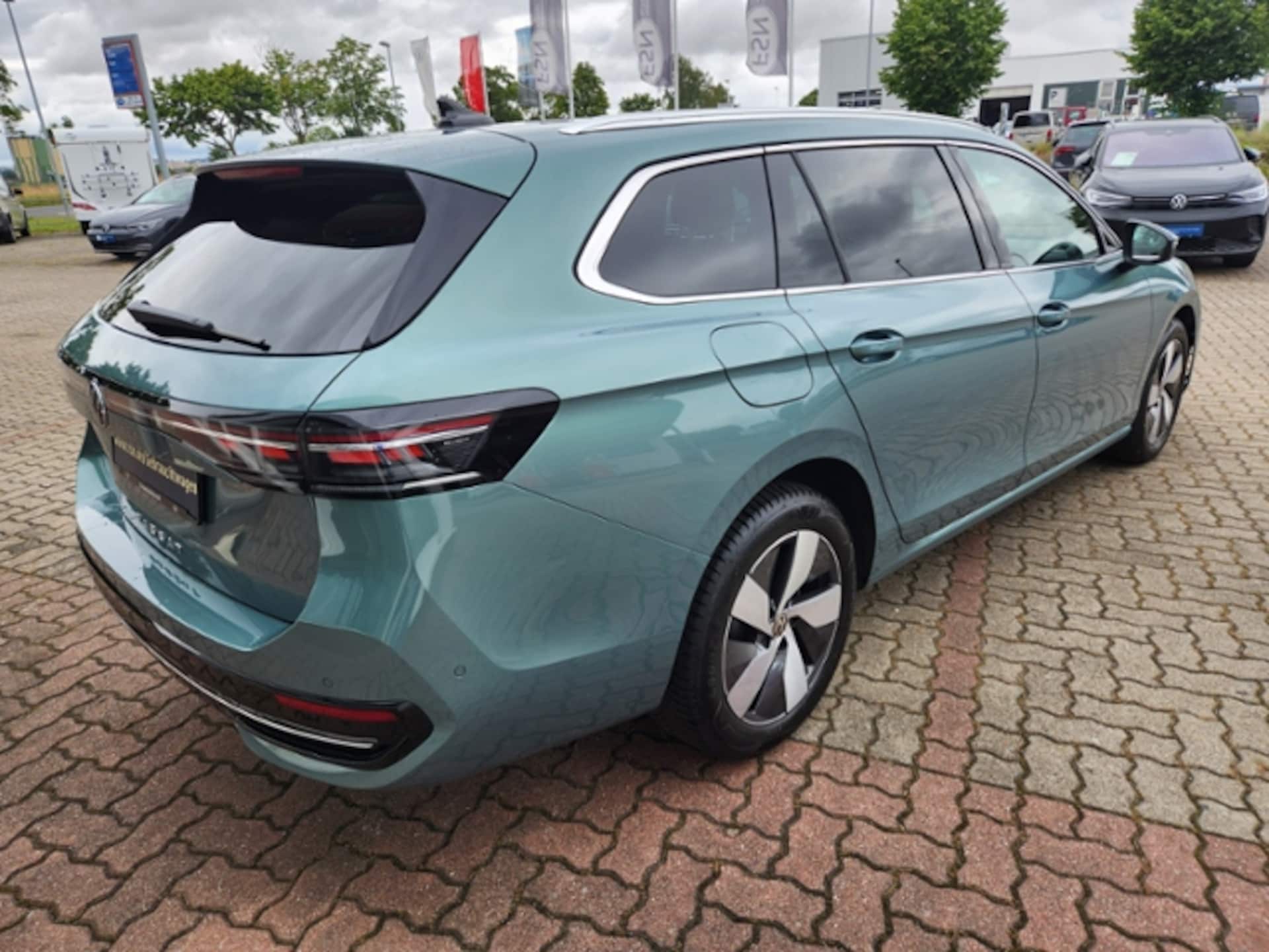 Volkswagen Passat Elegance