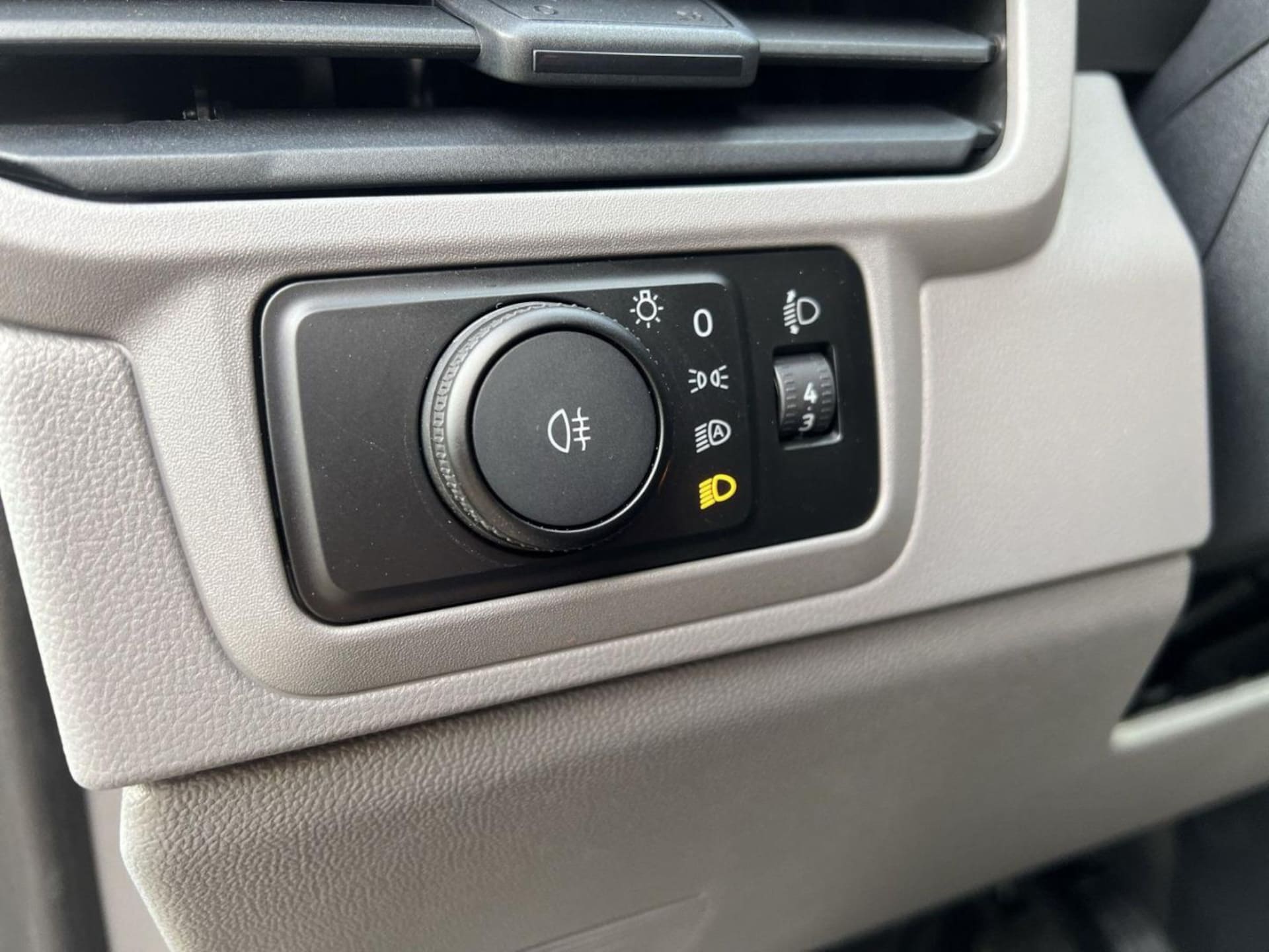 Volkswagen Transporter Kasten kurzer Radstand