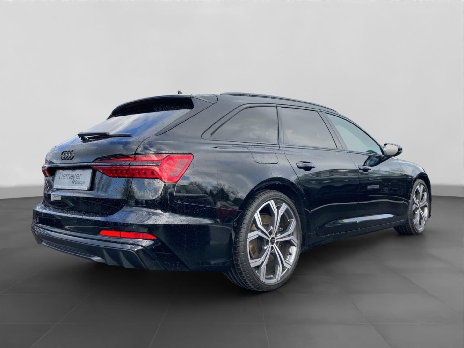 Audi S6 Avant