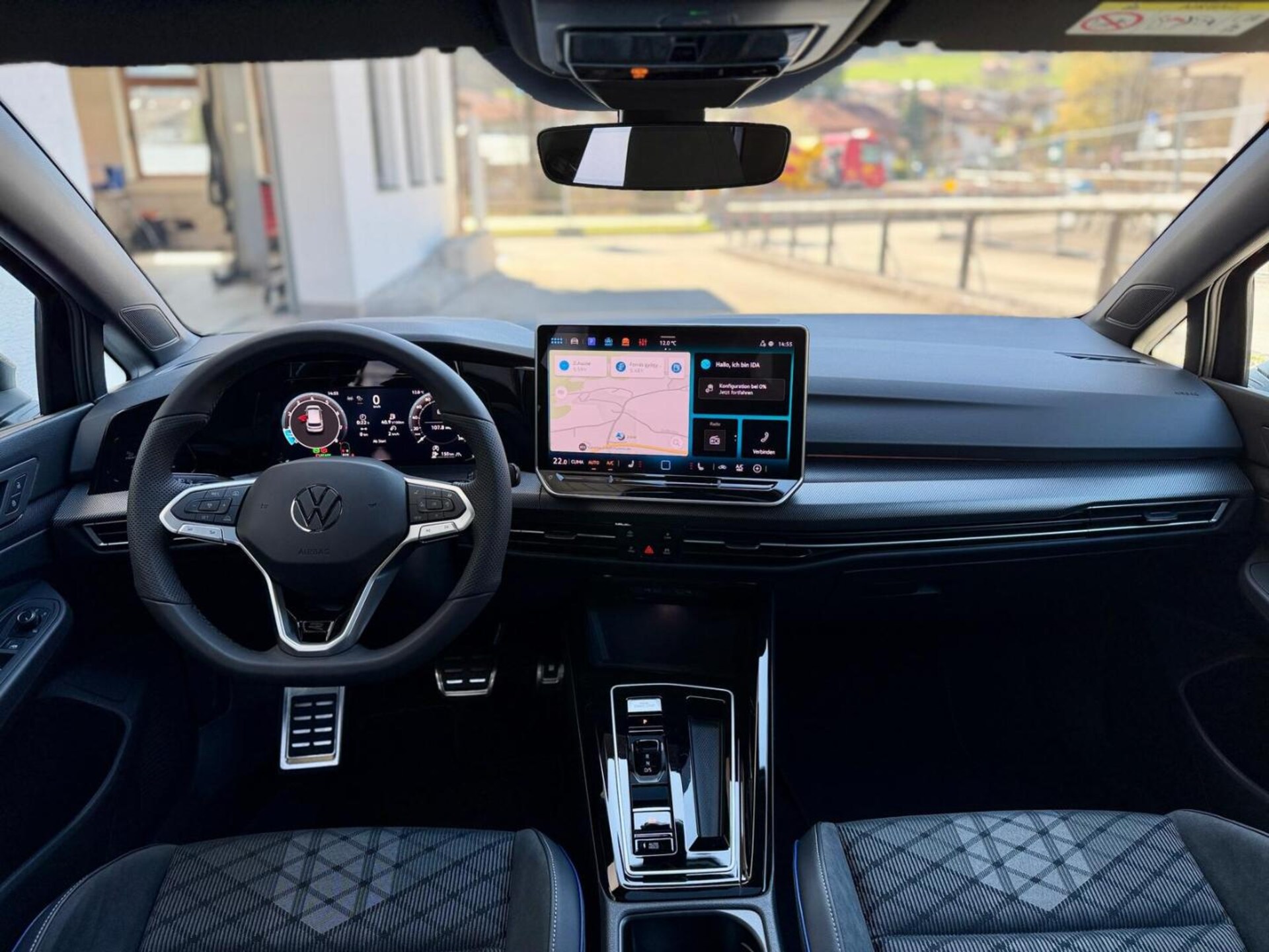 Volkswagen Golf R-Line