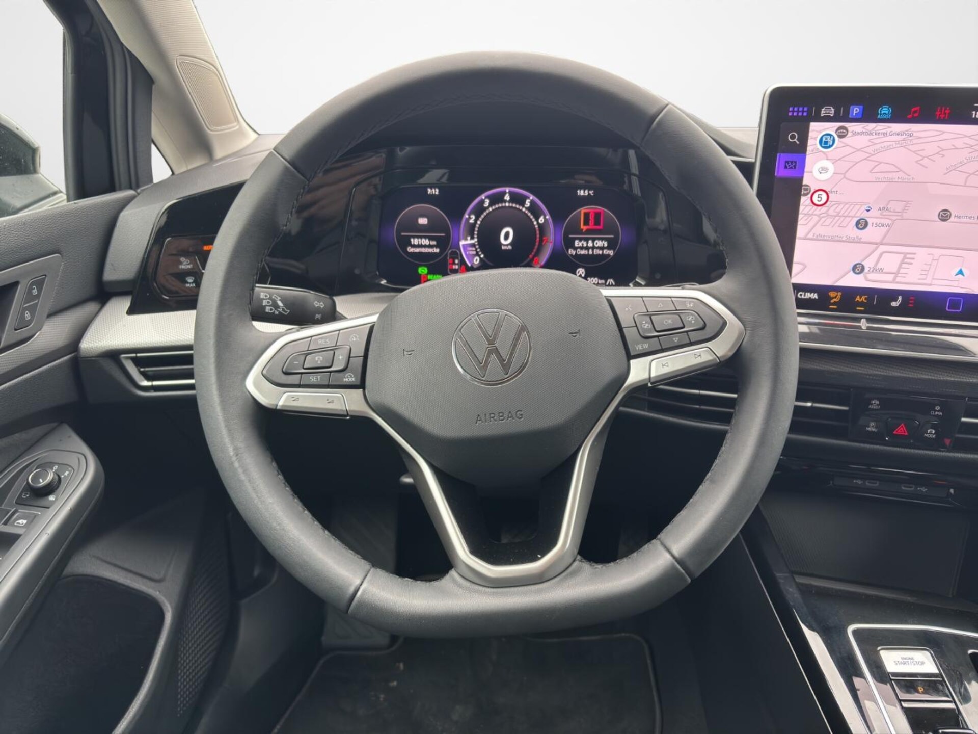 Volkswagen Golf Style