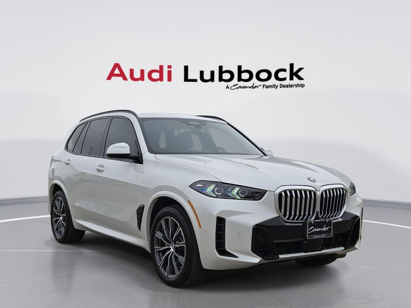 2026 BMW X5 sDrive40i's photo