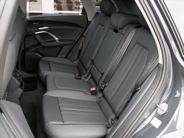 2025 AUDI Q5 - Image 13