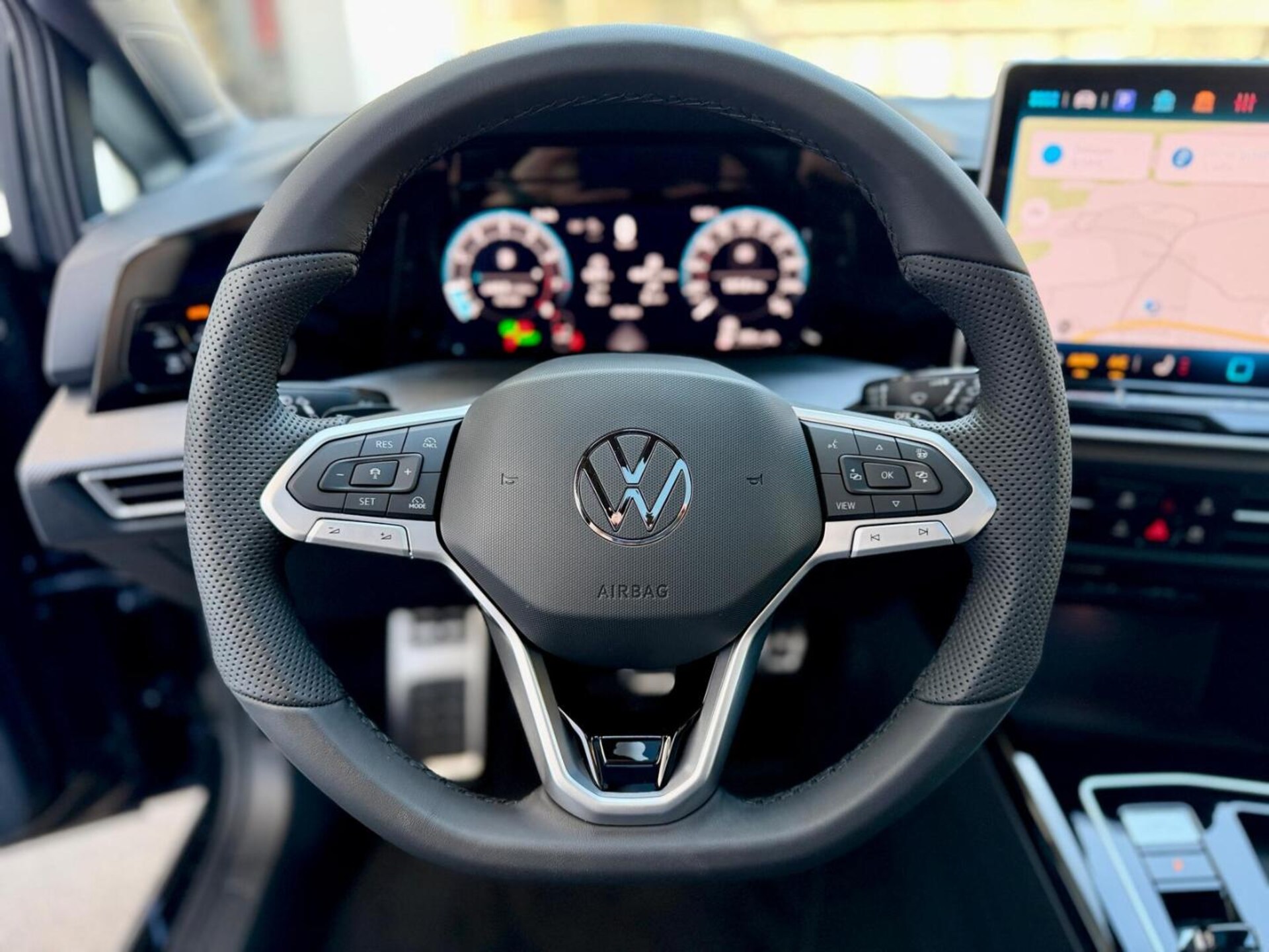 Volkswagen Golf R-Line