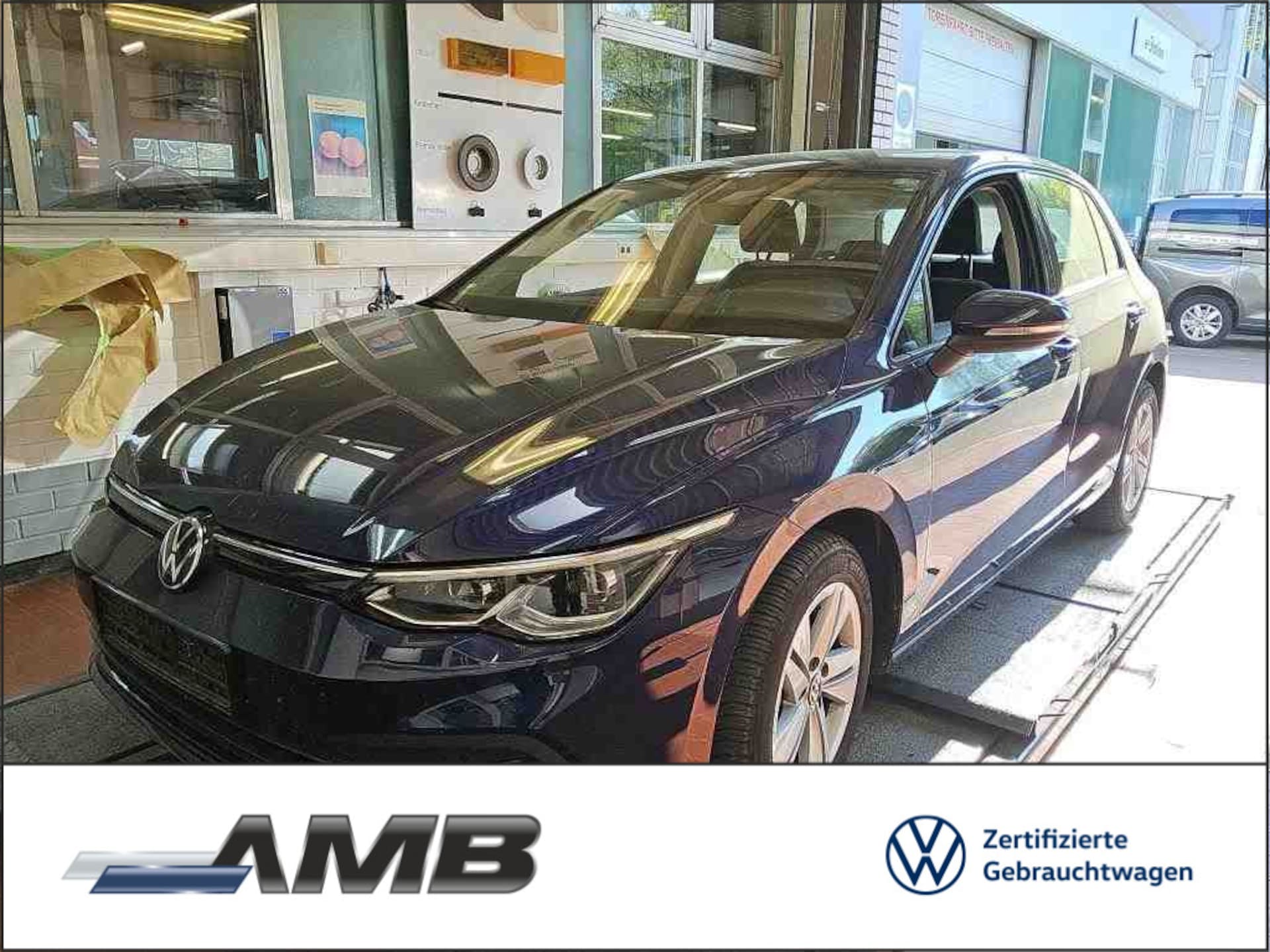 Volkswagen Golf Life