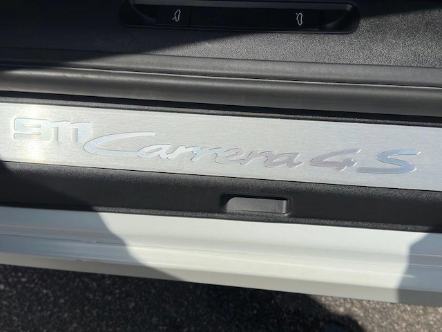 2021 Porsche 911 S - Photo 44