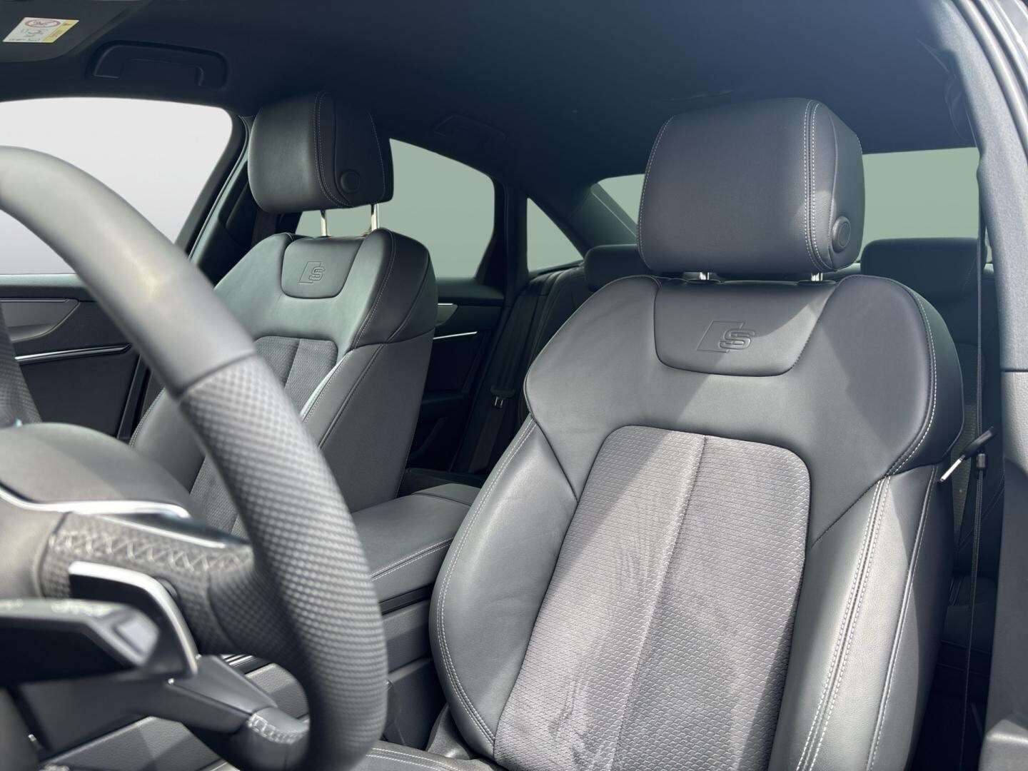 Bild über Audi S6 Limousine TDI quattro tiptronic - für weitere Informationen kontaktieren Sie den Audi Partner