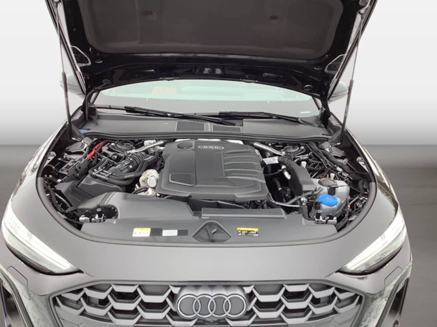 Bild über Audi A5 Avant TDI quattro 150 kW S tronic - für weitere Informationen kontaktieren Sie den Audi Partner