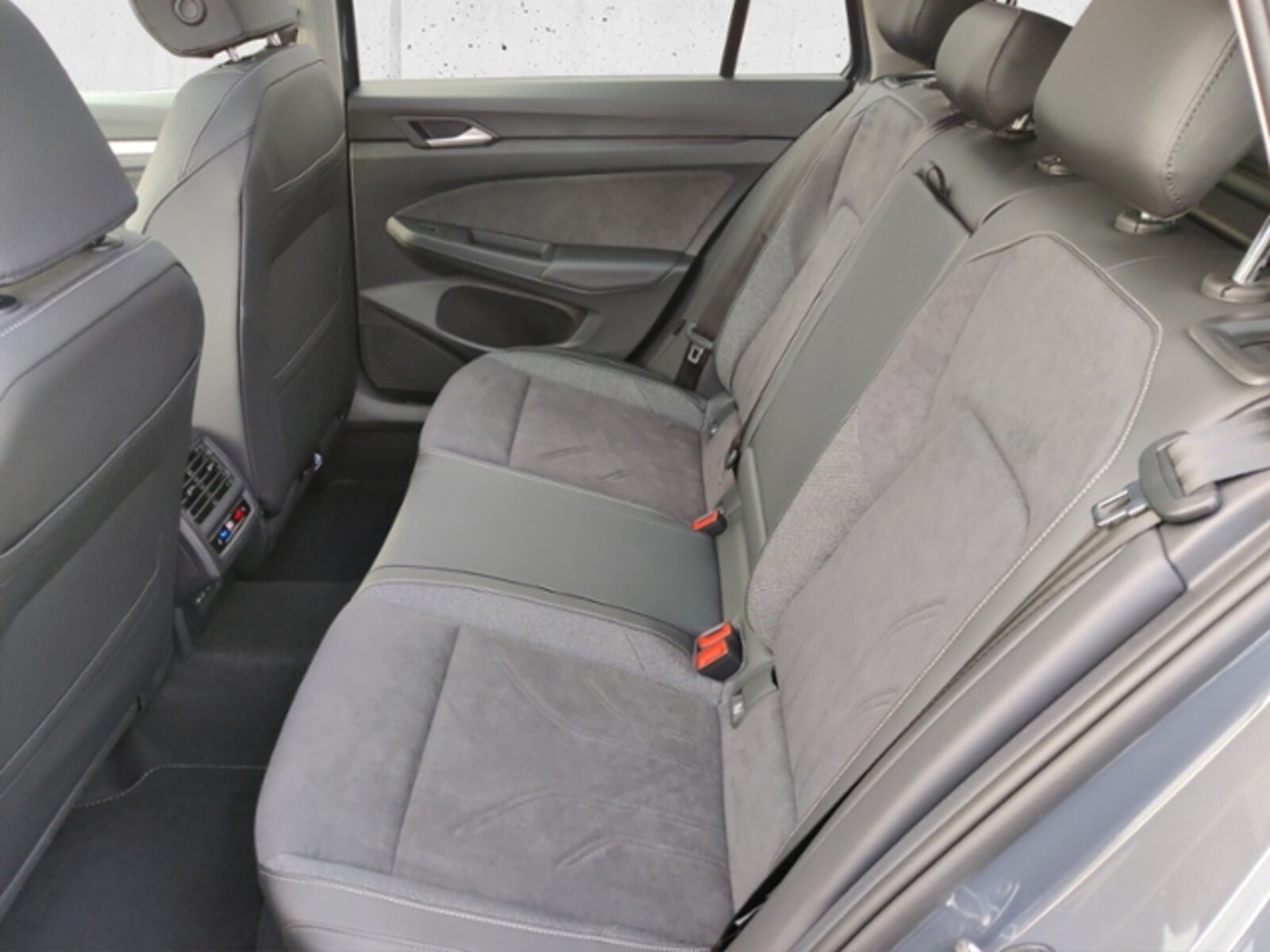 Volkswagen Golf Variant – Bild 12