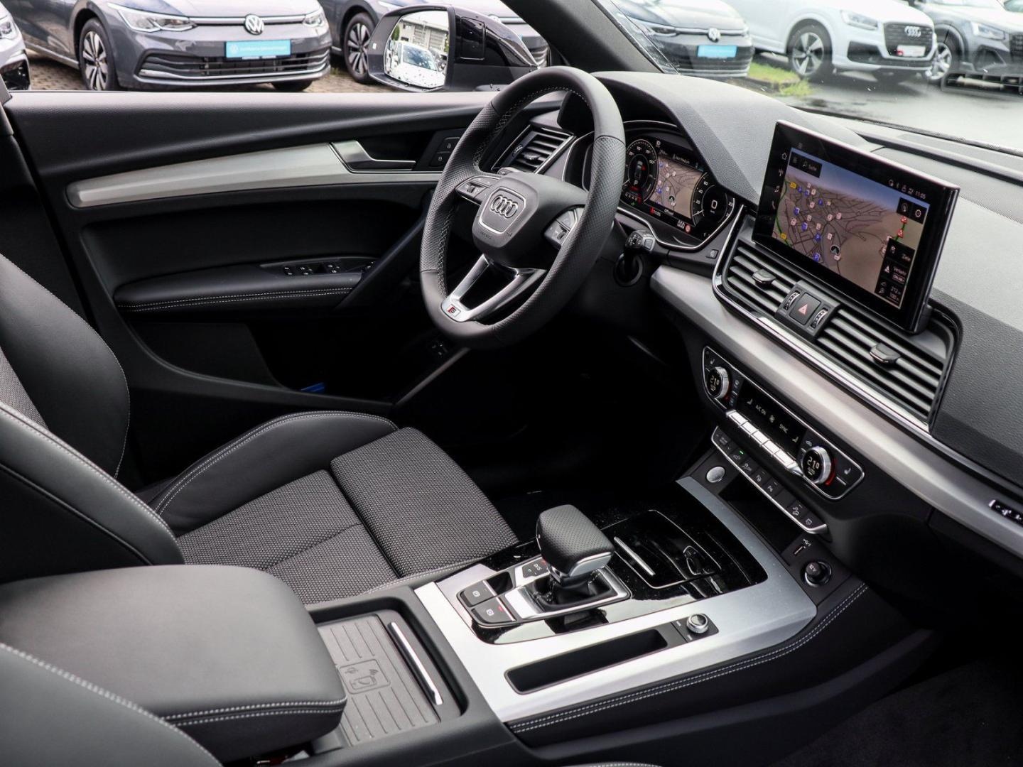 Bild über Audi Q5 TFSI e S line business 50 TFSI e quattro S tronic - für weitere Informationen kontaktieren Sie den Audi Partner