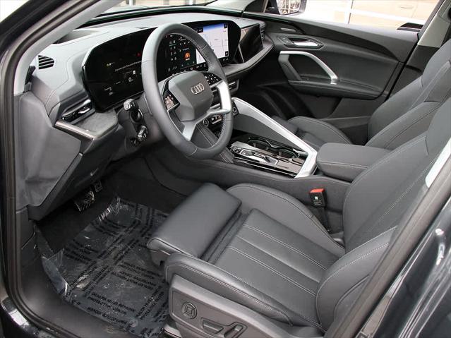 2025 AUDI Q5 - Image 12