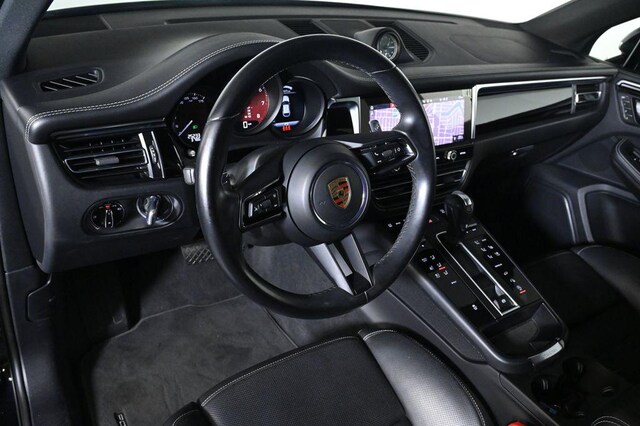 2023 Porsche Macan