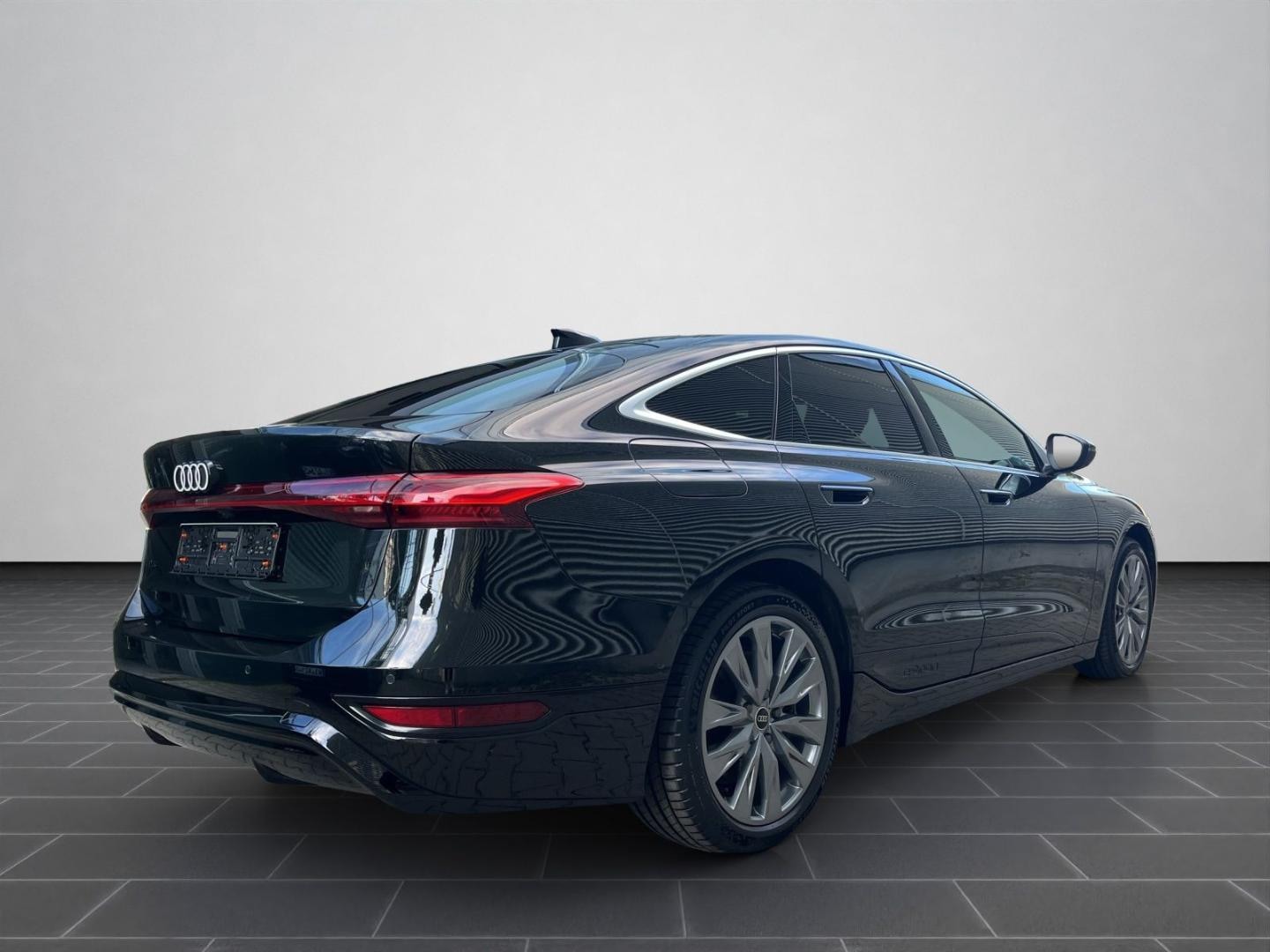 Bild über Audi A6 Sportback e-tron e-tron performance - für weitere Informationen kontaktieren Sie den Audi Partner