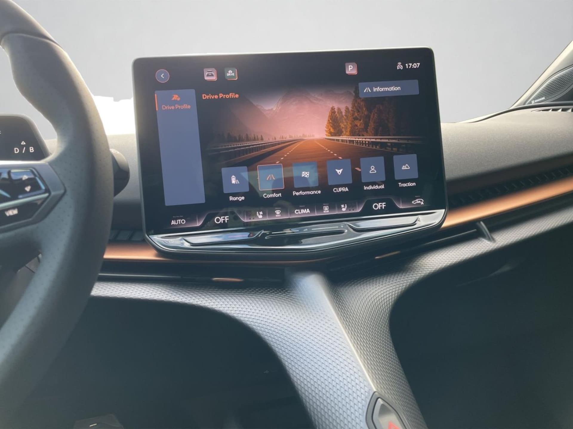 CUPRA Tavascan VZ