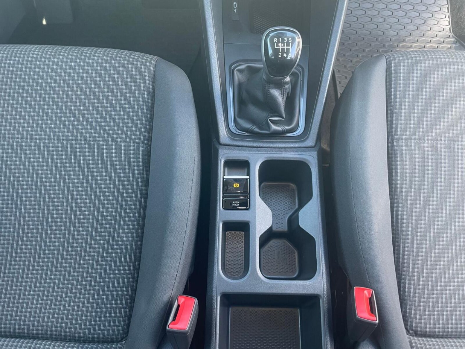 Volkswagen Caddy – Bild 9