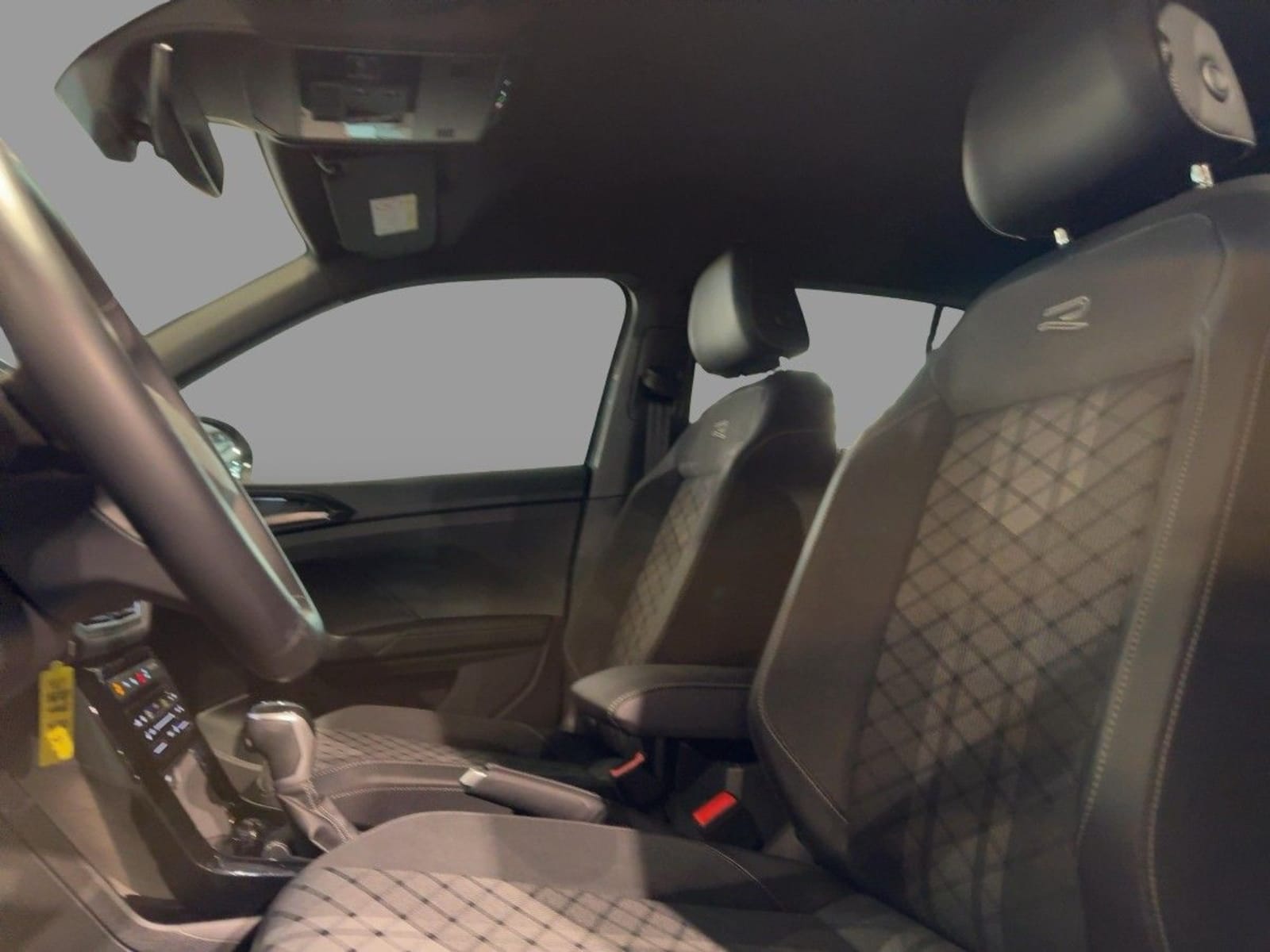 Volkswagen T-Cross – Bild 13