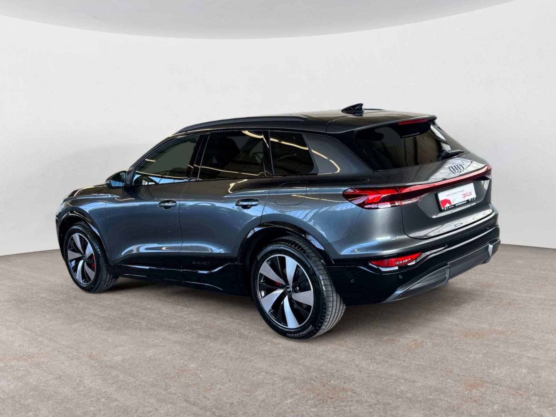 Audi Q6 SUV e-tron