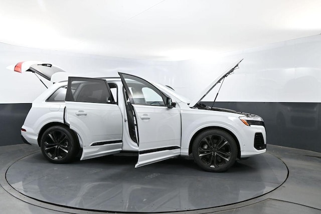 2026 Audi Q7 Premium Plus - Photo 33