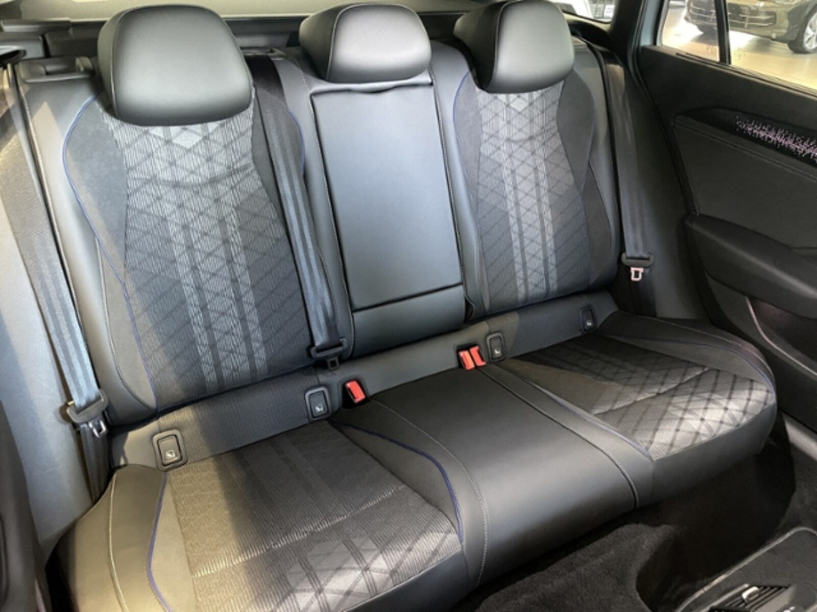 Volkswagen Passat – Bild 15