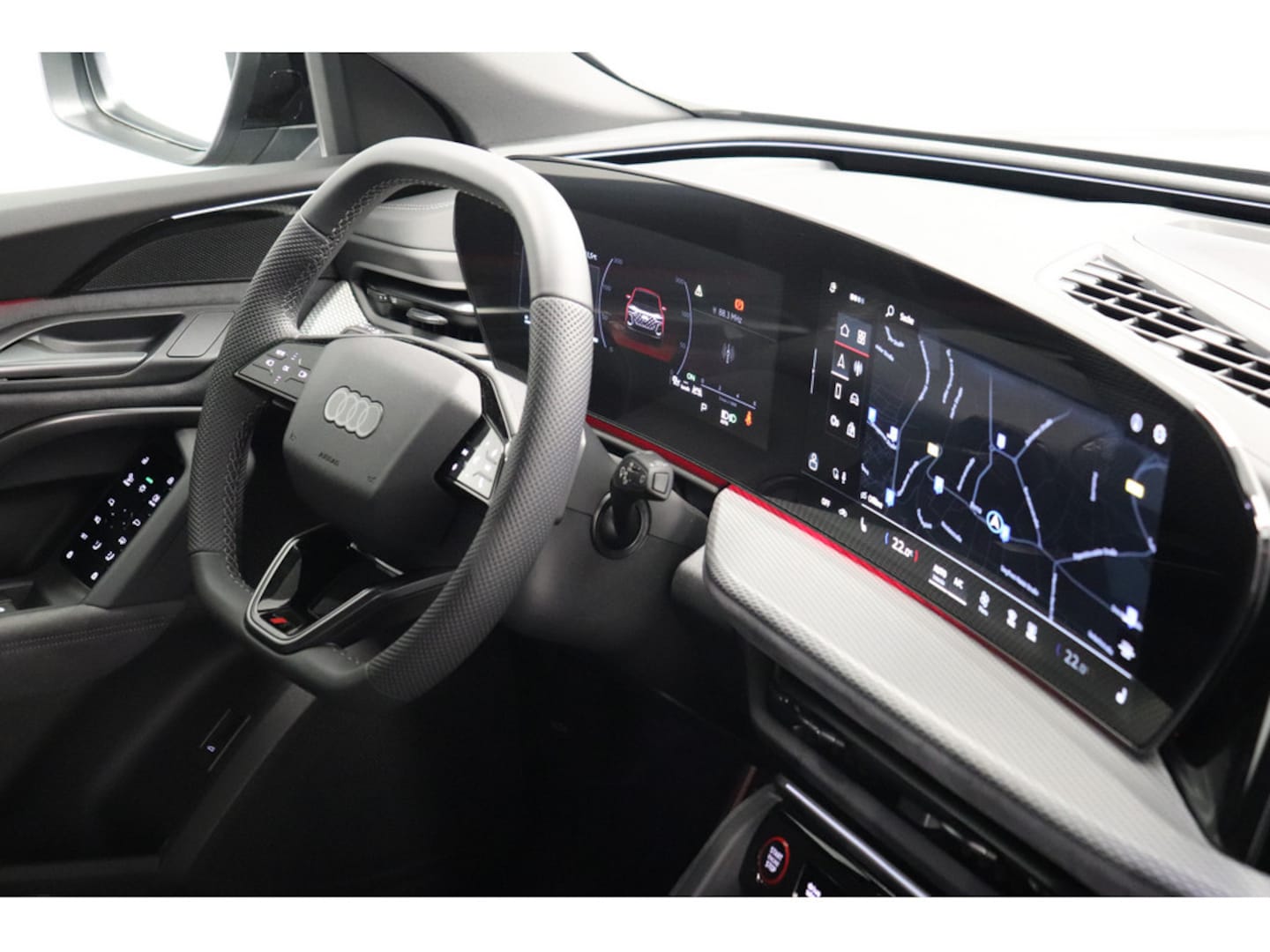 Bild über Audi Q5 SUV TDI quattro 150 kW S tronic - für weitere Informationen kontaktieren Sie den Audi Partner