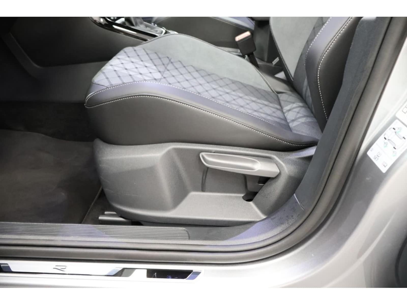 Volkswagen T-Roc – Bild 22