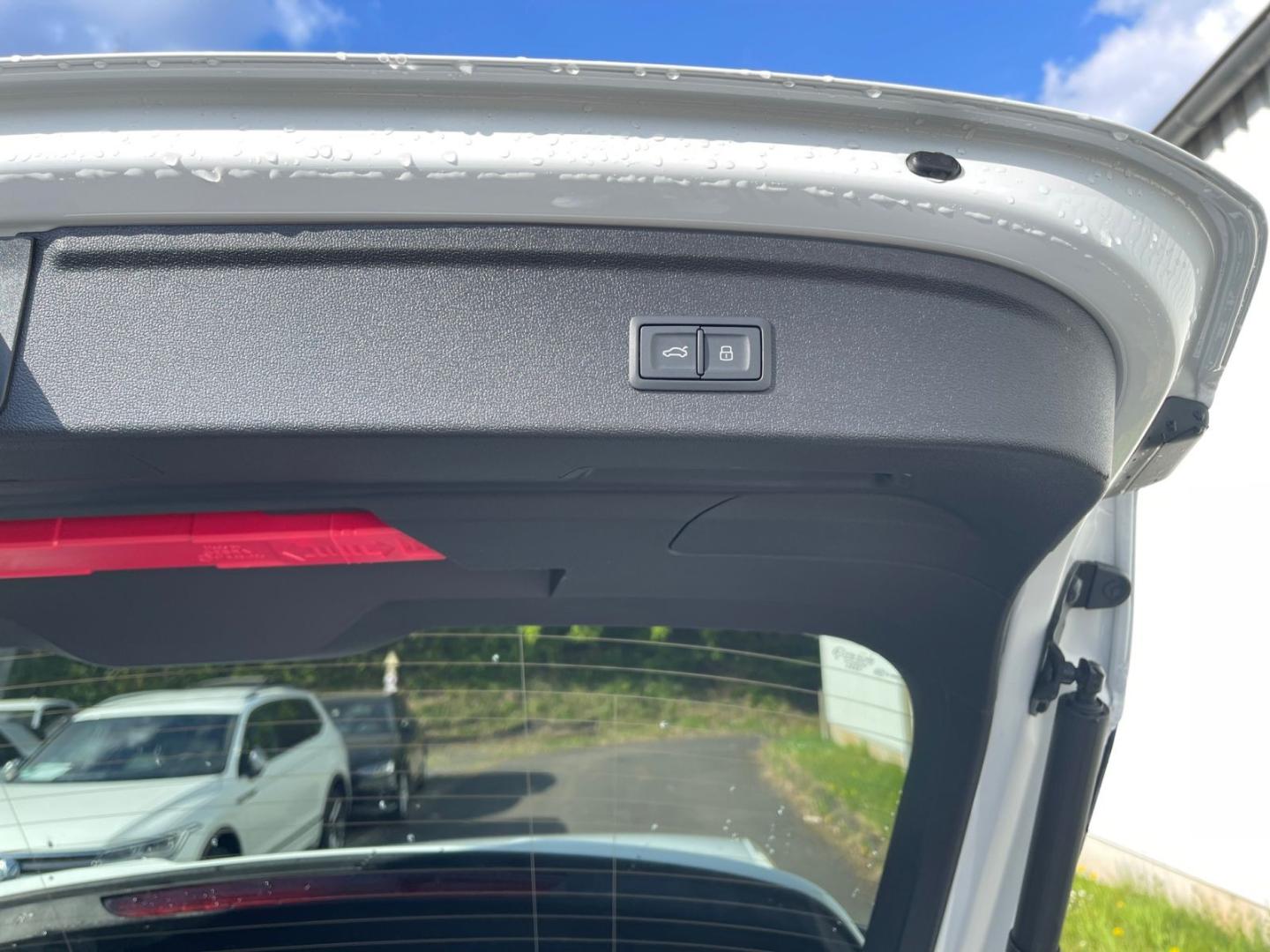 Image about Audi RS 3 Sportback TFSI quattro S tronic