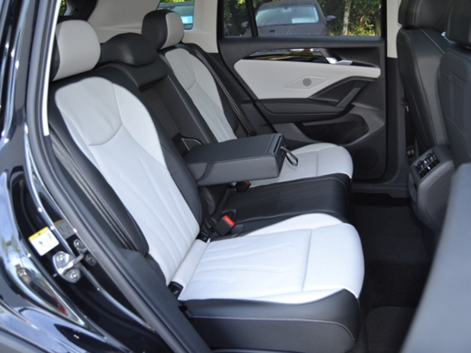 Volkswagen Tiguan – Bild 9
