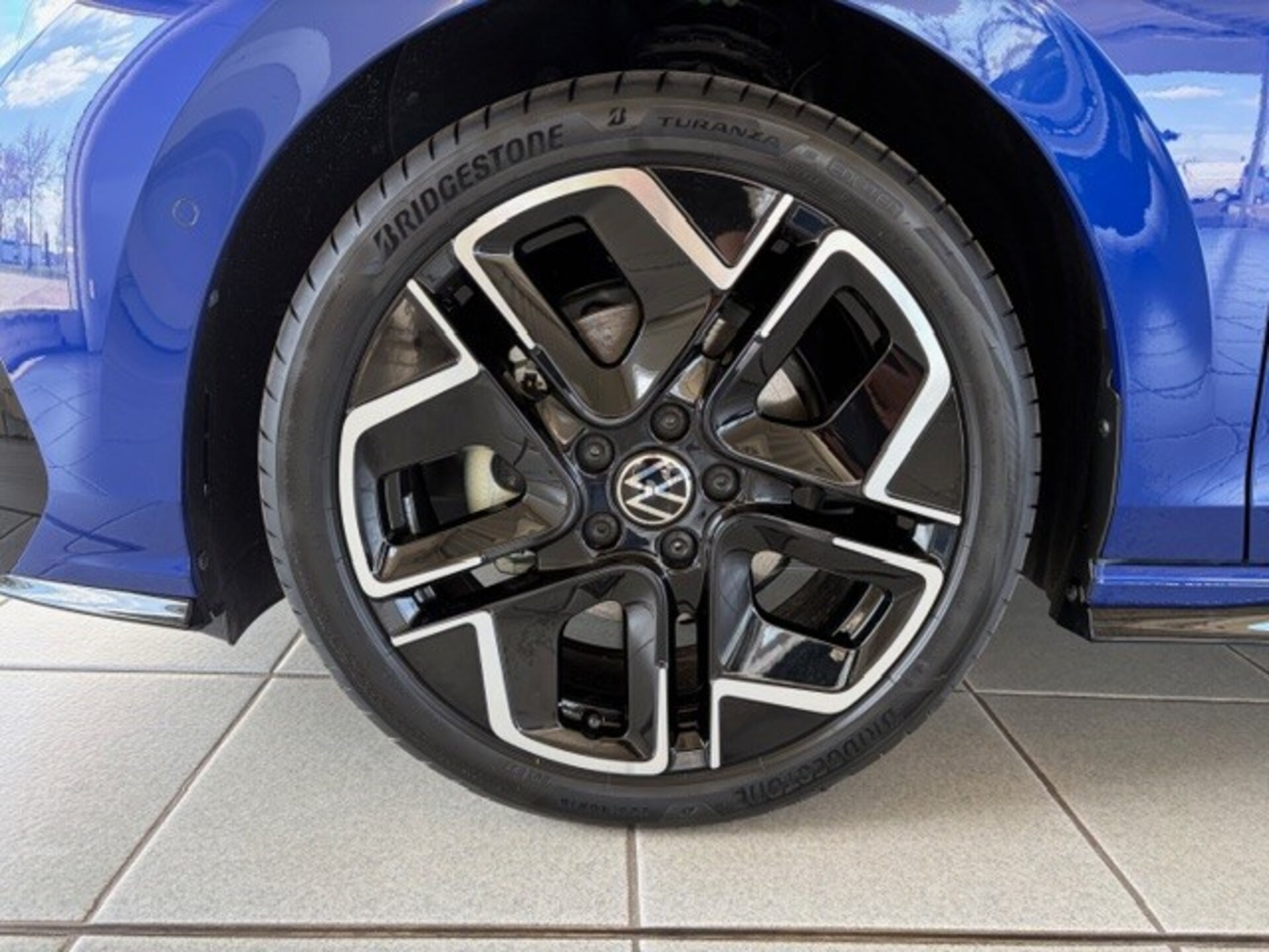 Volkswagen Golf Variant R-Line