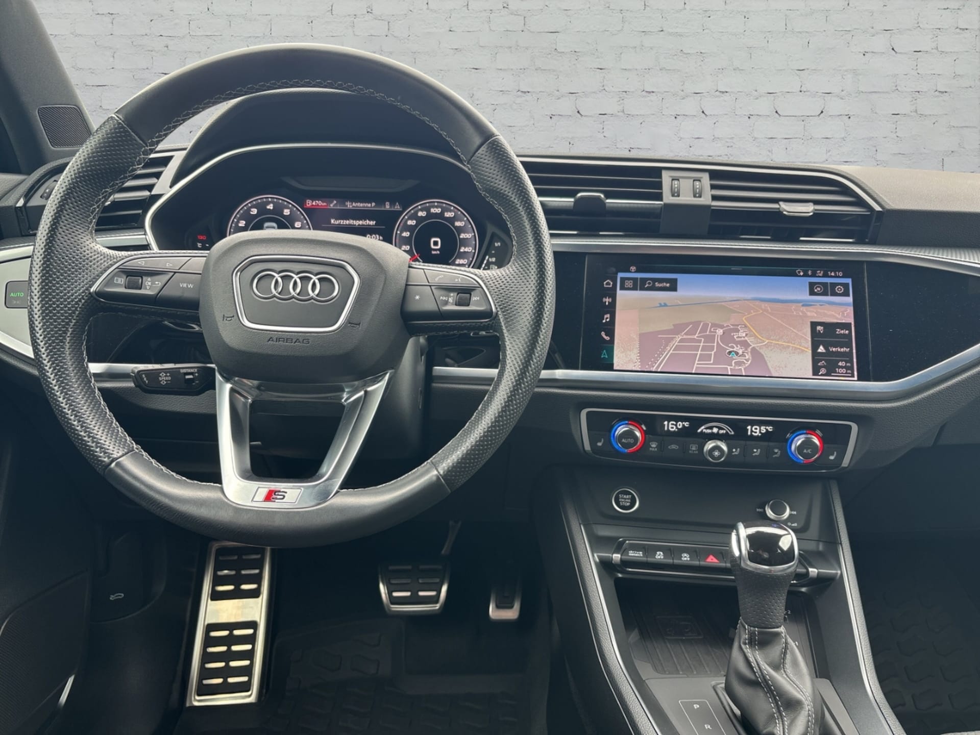 Audi Q3 Sportback S line