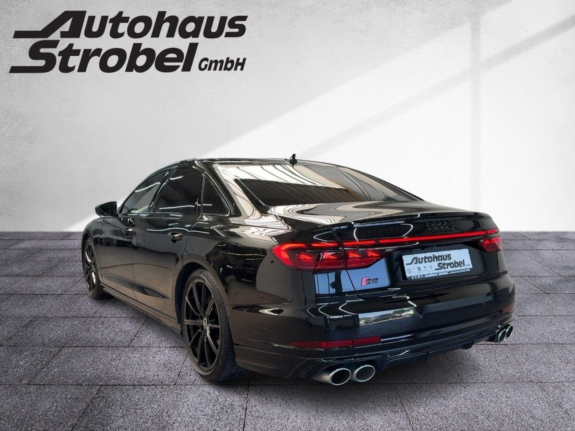 Audi S8