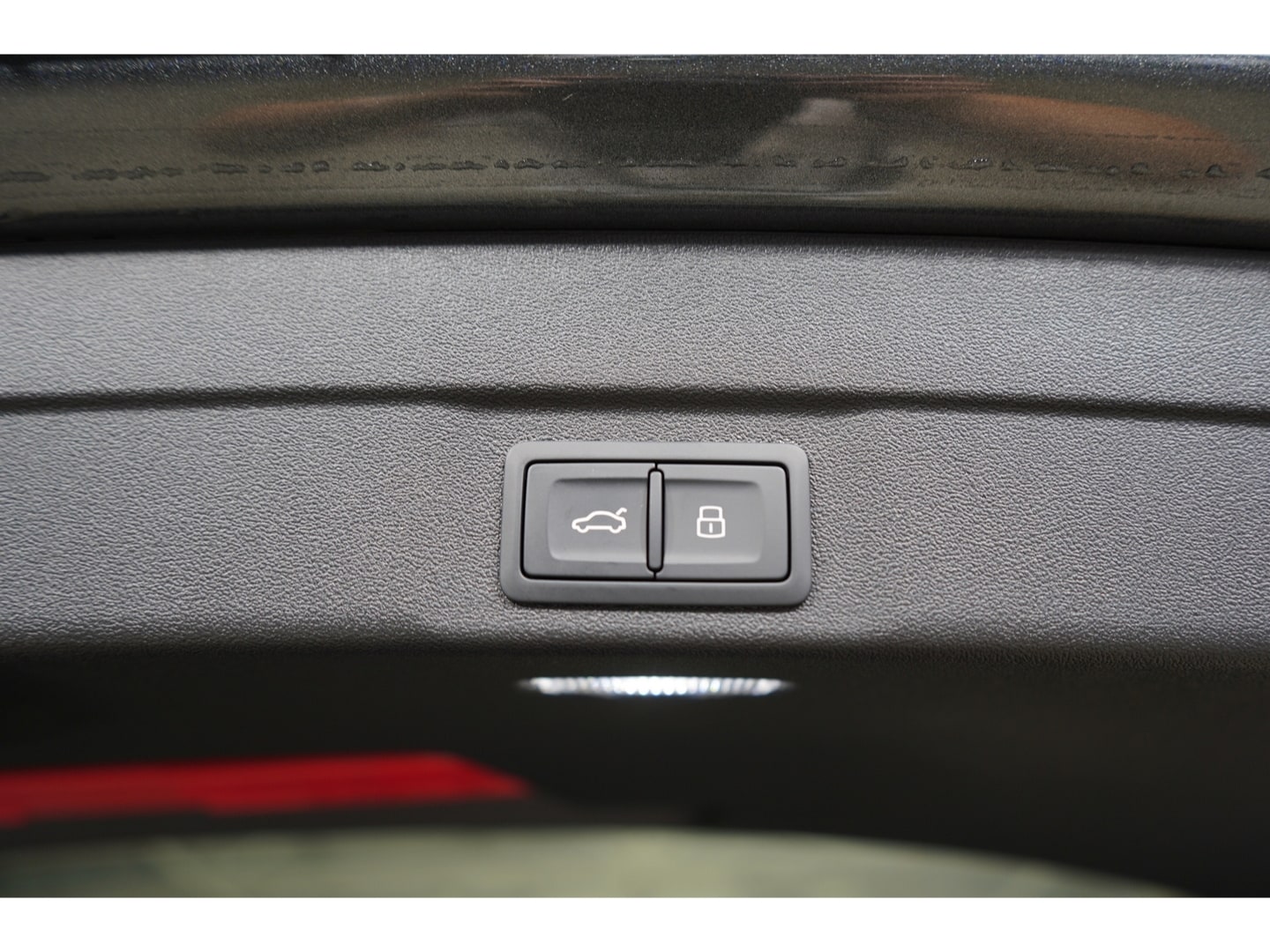 Bild über Audi A6 Avant edition one TDI quattro 220 kW S tronic - für weitere Informationen kontaktieren Sie den Audi Partner
