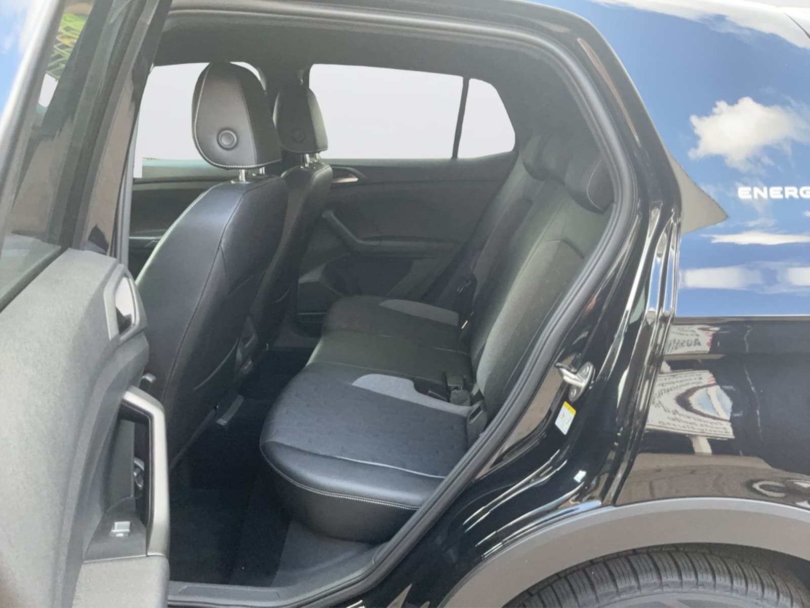 Volkswagen T-Cross – Bild 12