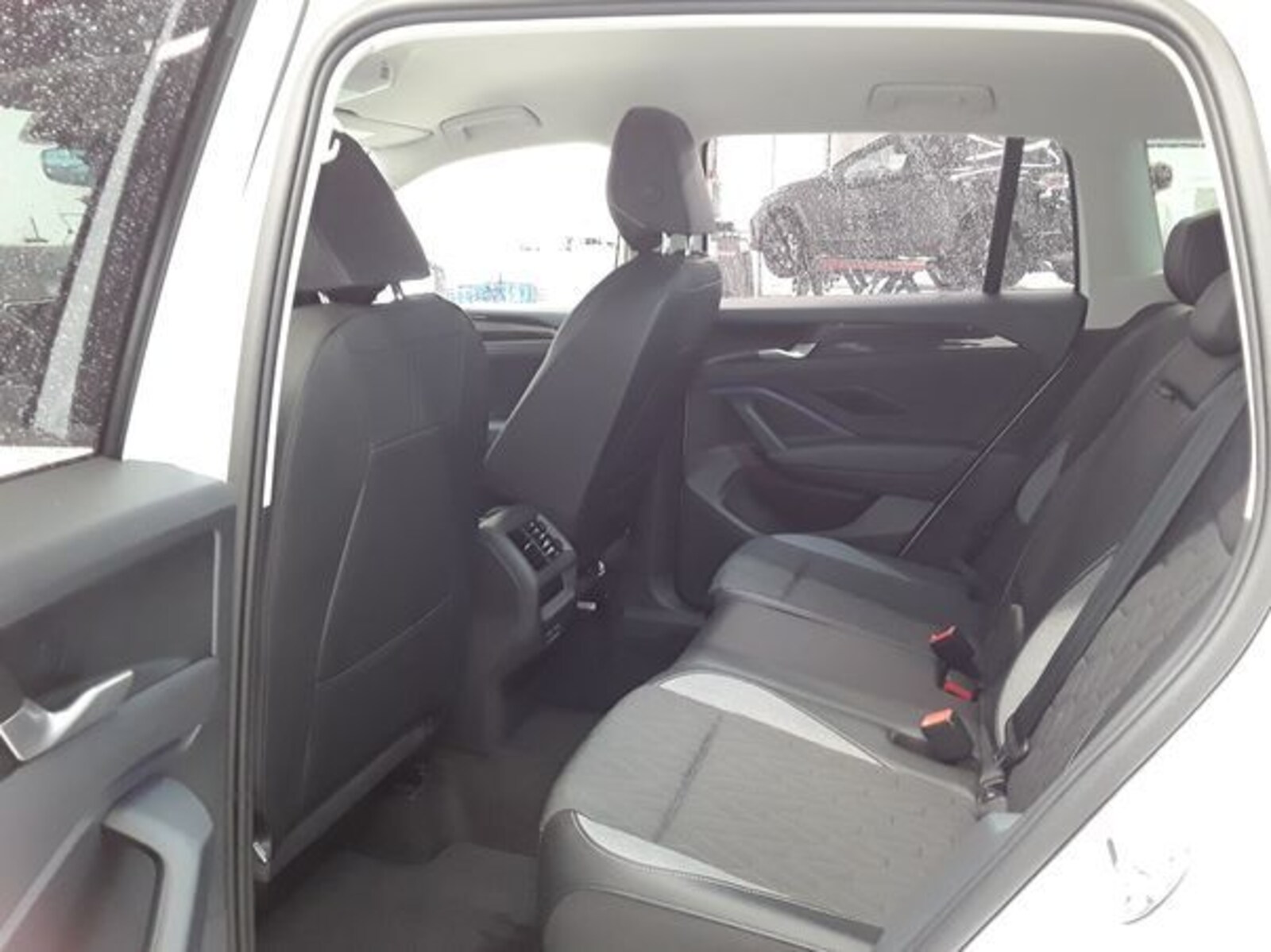 Volkswagen Tiguan – Bild 6