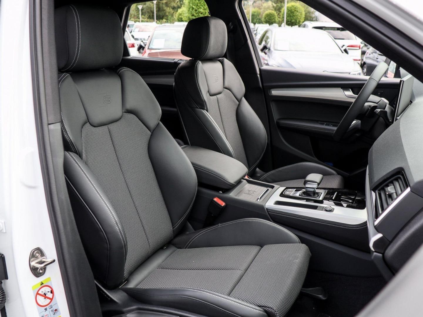 Bild über Audi Q5 TFSI e S line business 50 TFSI e quattro S tronic - für weitere Informationen kontaktieren Sie den Audi Partner
