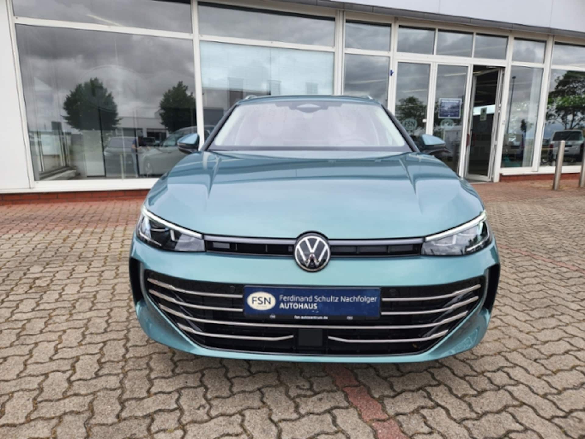 Volkswagen Passat Elegance