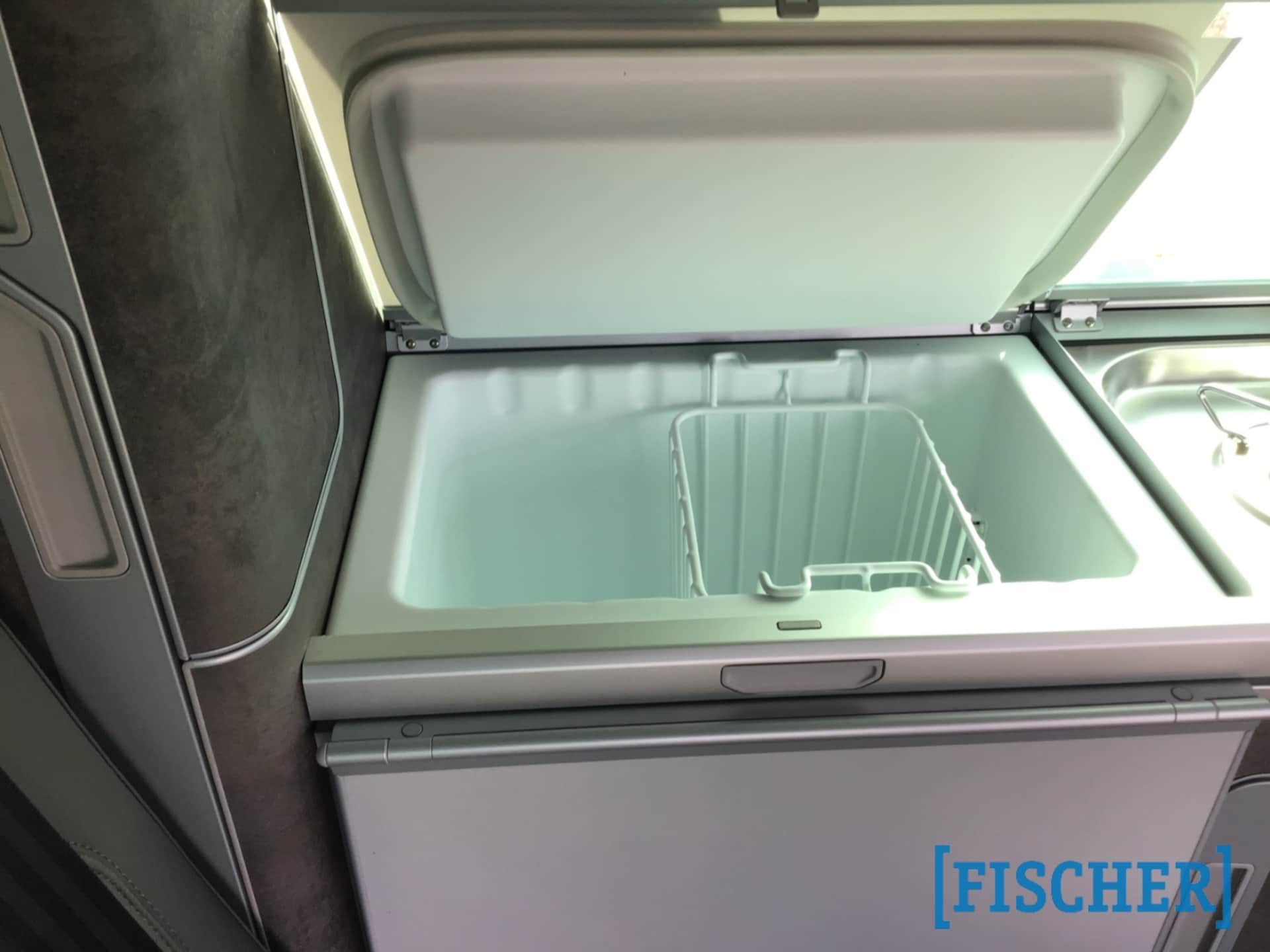 Volkswagen T6.1 California Ocean