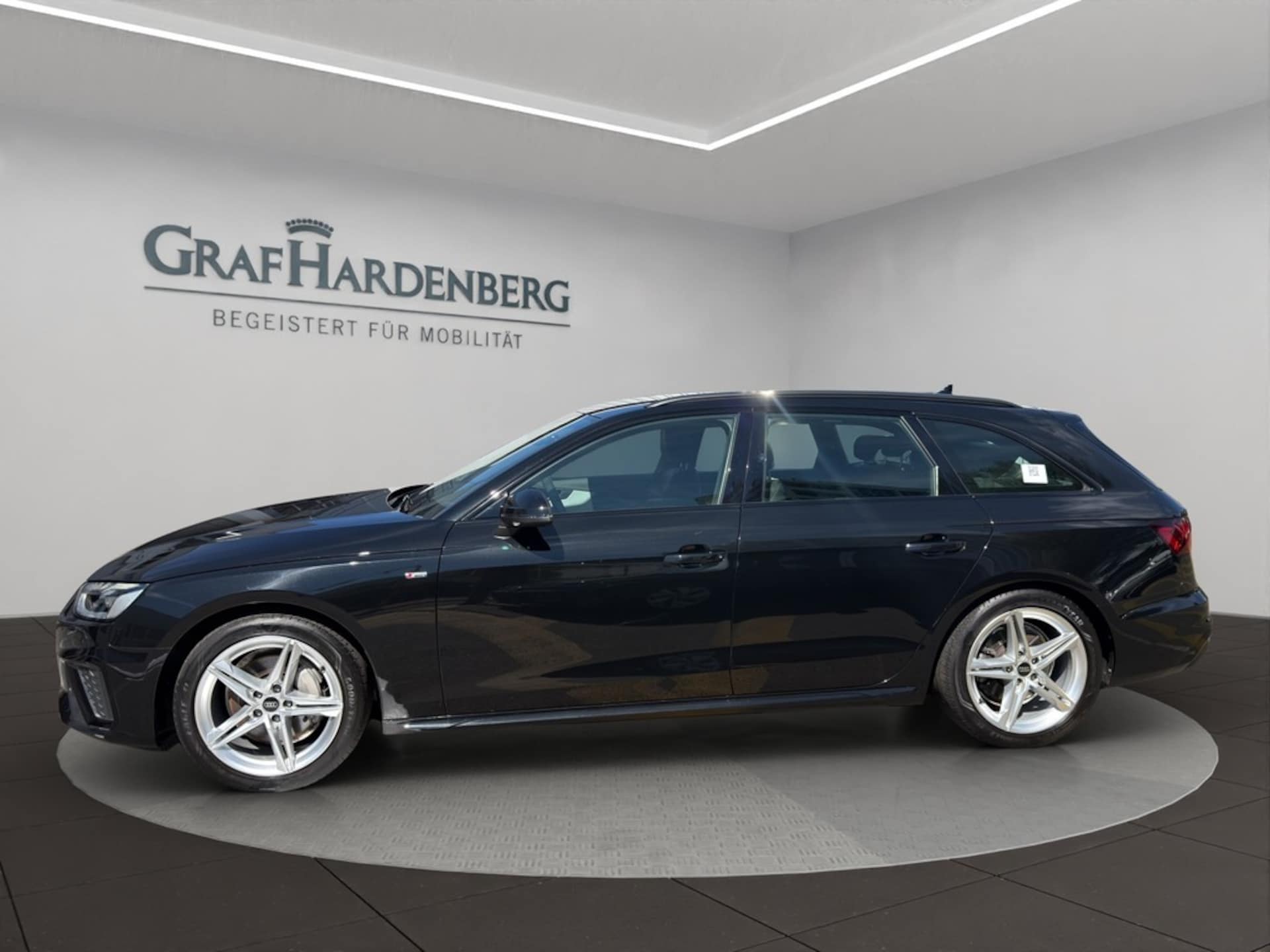 Audi A4 Avant S line