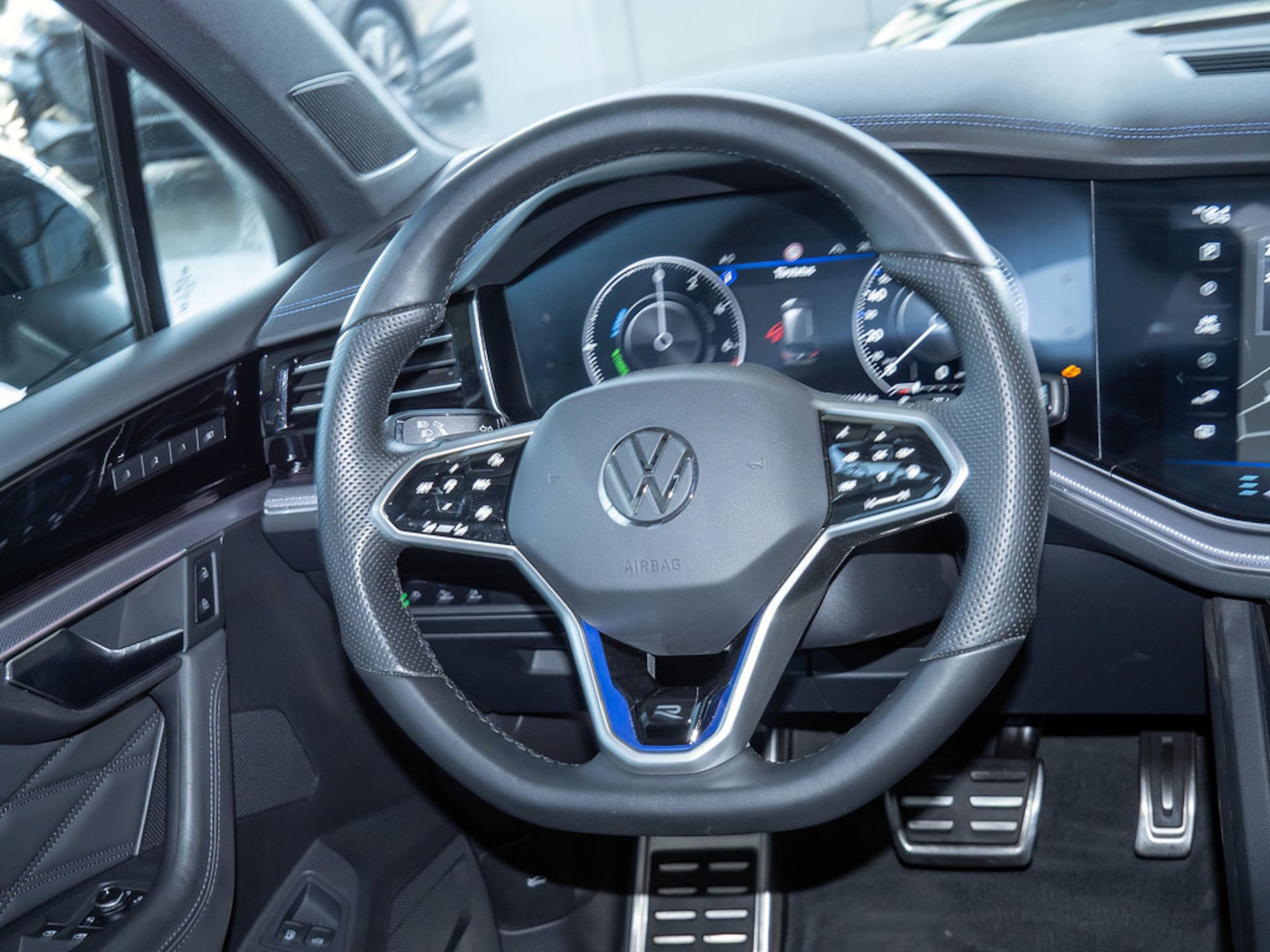 Volkswagen Touareg R