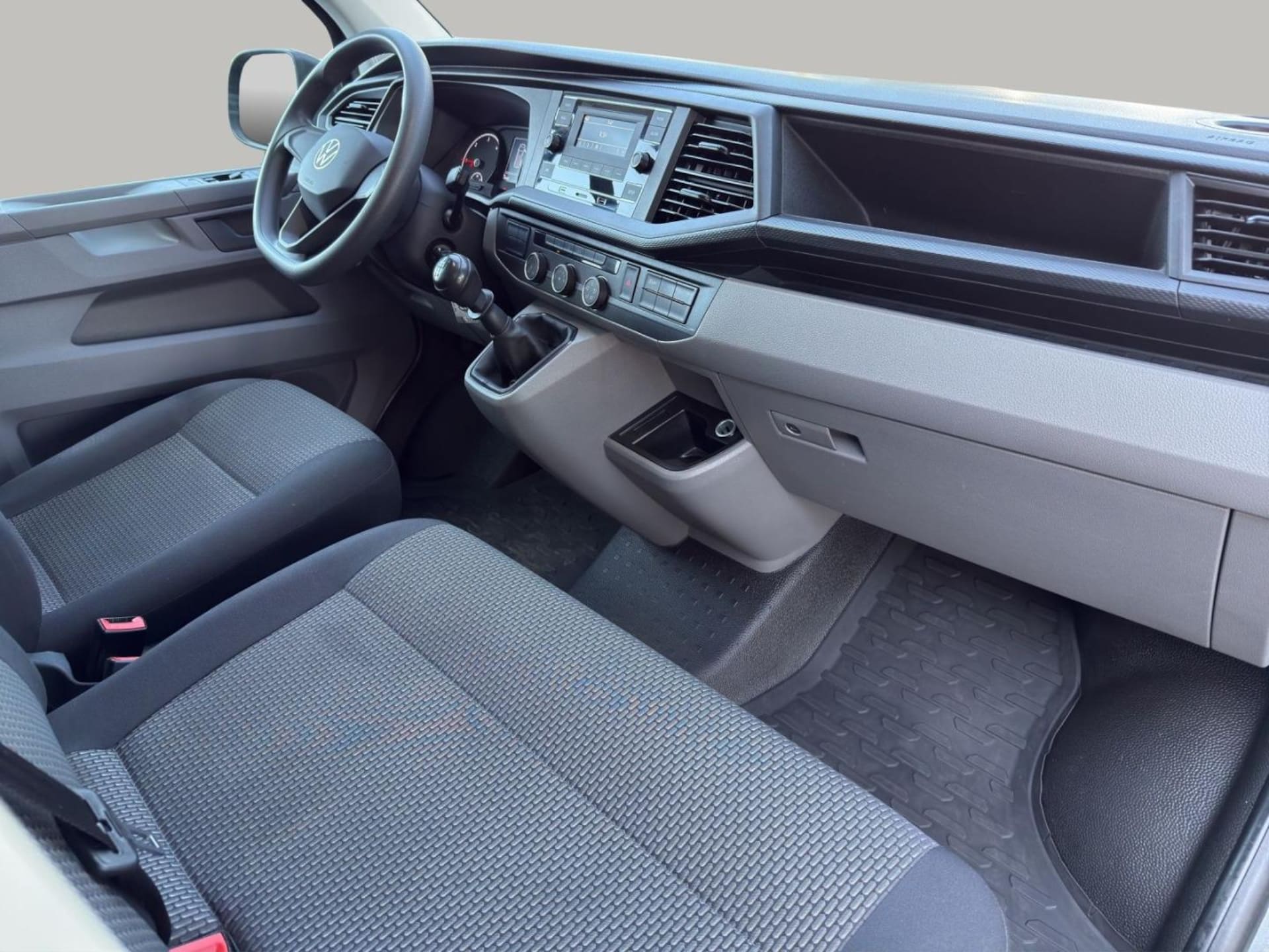 Volkswagen T6.1 Transporter Kasten kurzer Radstand