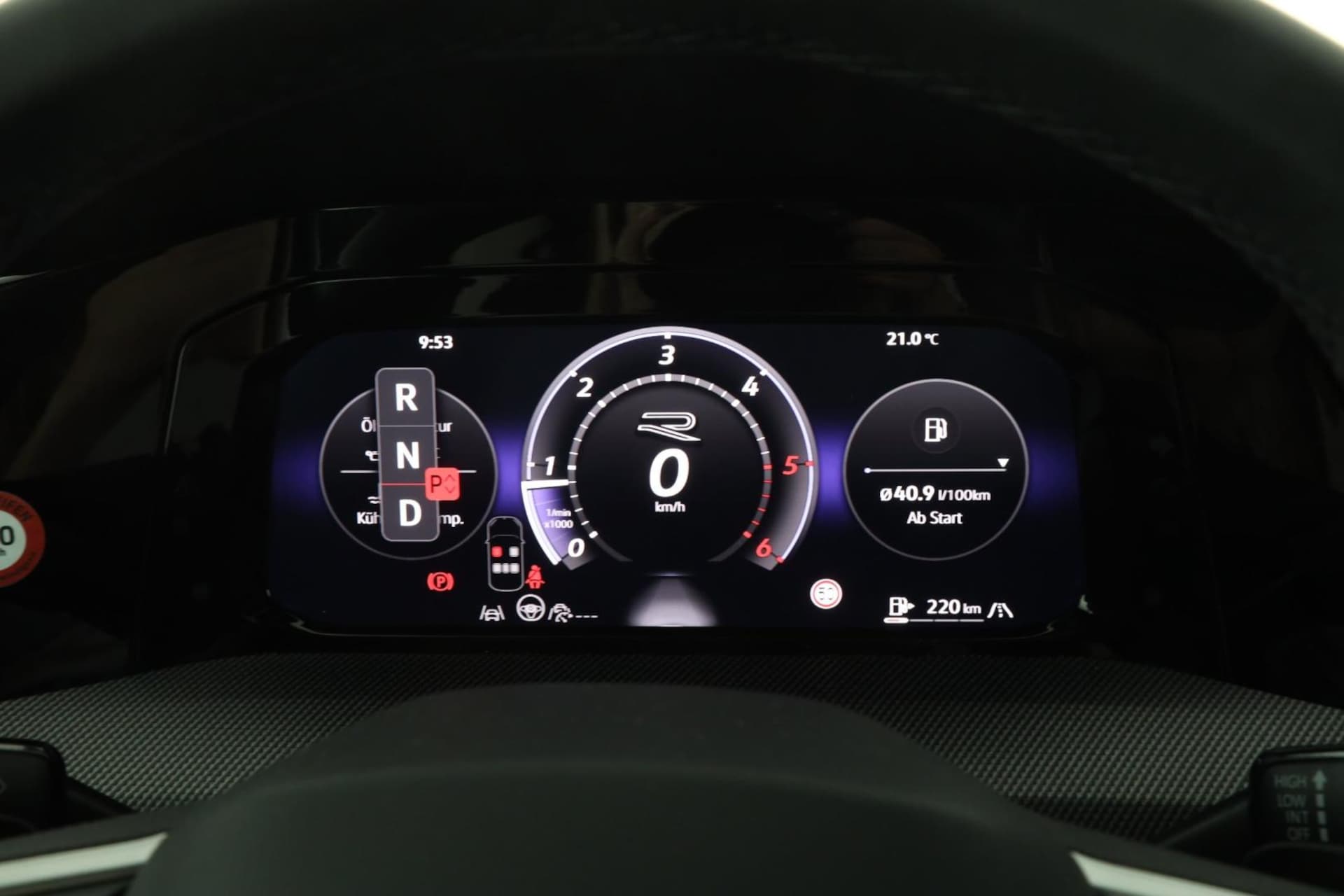 Volkswagen Golf R-Line