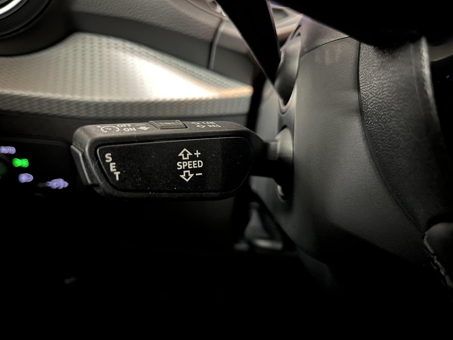 Image about Audi Q2 Business Line 30 TFSI 81 kW (110 ch) 6 vitesses