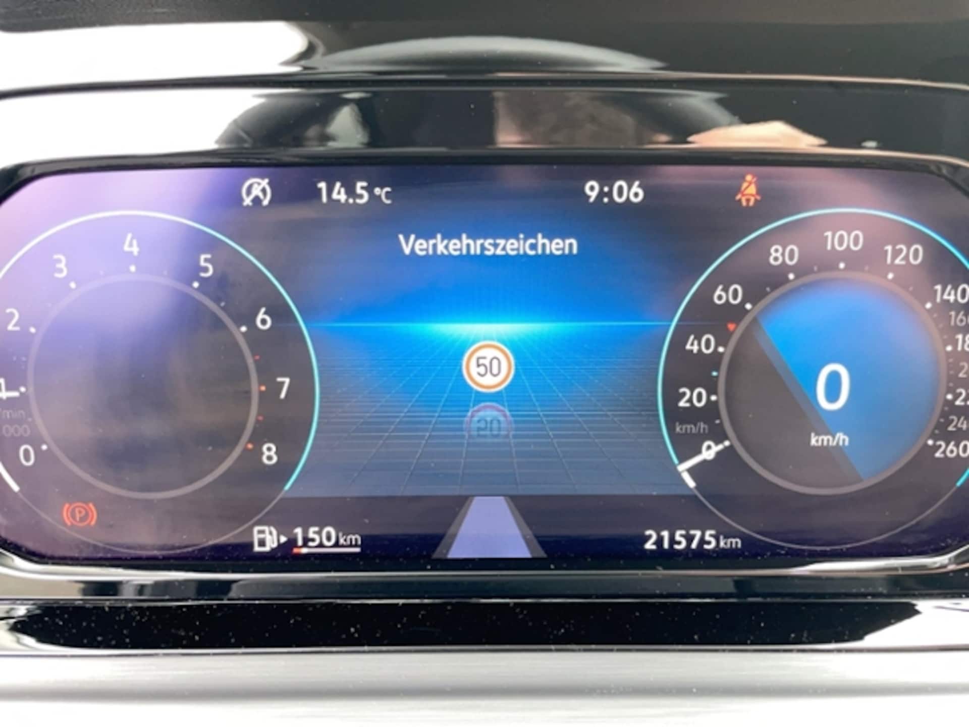 Volkswagen Golf Style